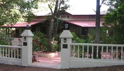 Woodlands Hotel